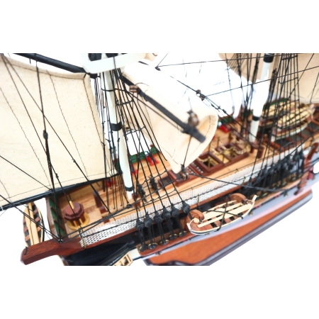 Drewniany model żaglowca USS Constitution 100 cm – ekskluzywna replika fregaty „Old Ironsides”